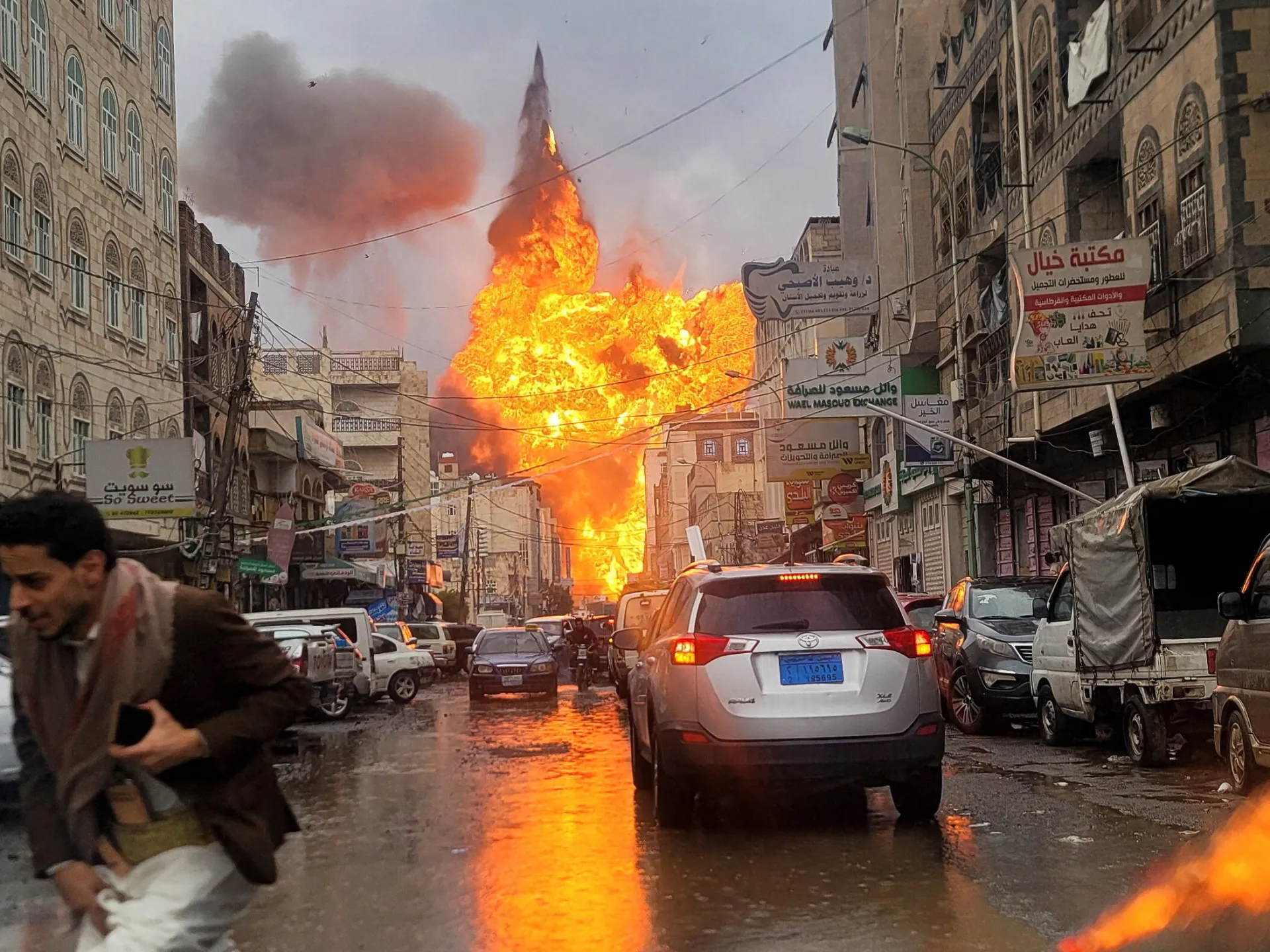 Israeli Airstrike Kills Houthi Prime Minister In Sanaa As Regional Conflict Deepens