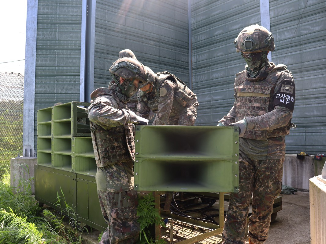 South Korea Dismantles Border Loudspeakers in Solo Move to Ease Tensions with Unyielding North