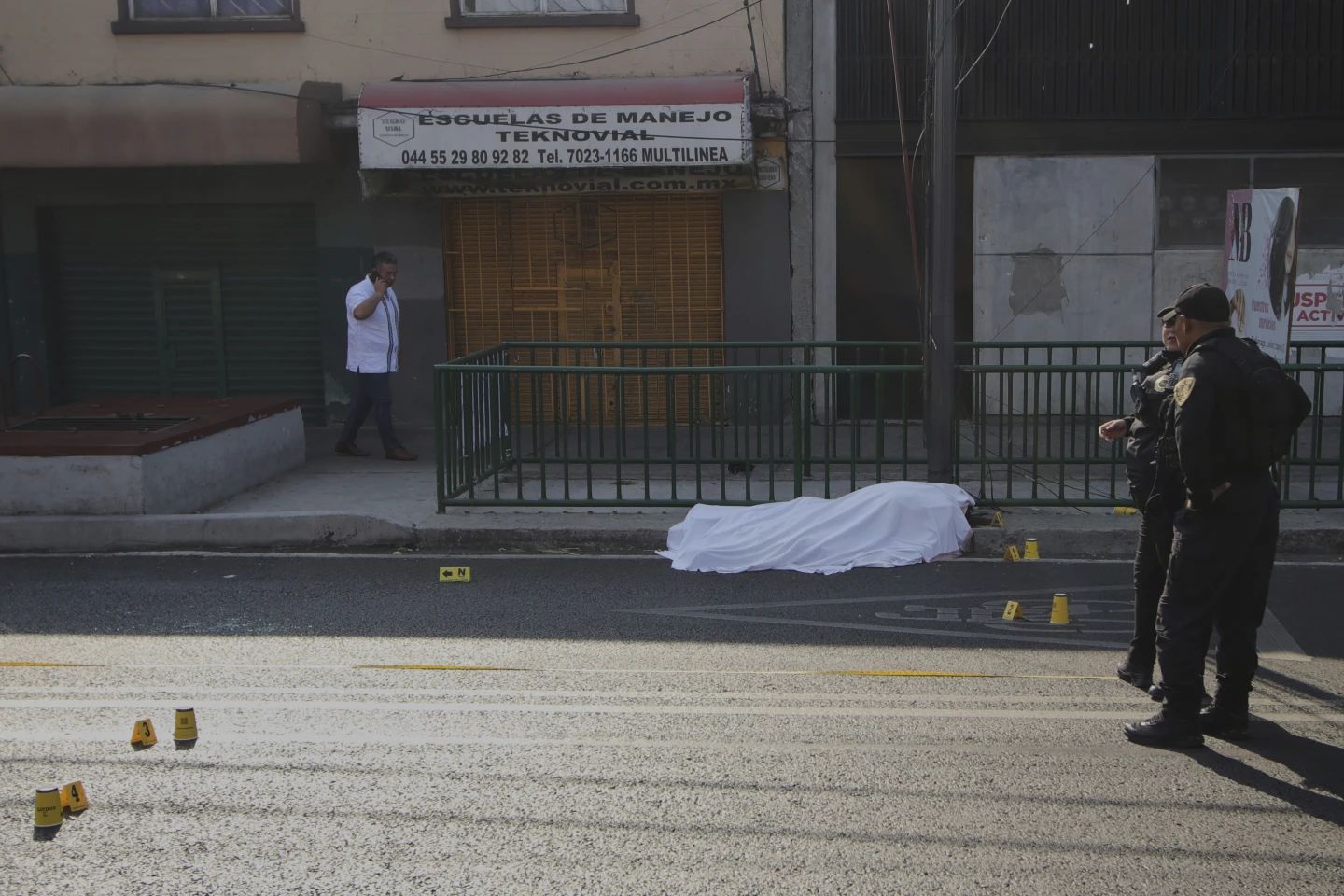 Mexican Authorities Capture 13 Suspects in Coordinated Raids Over Mexico City Killings