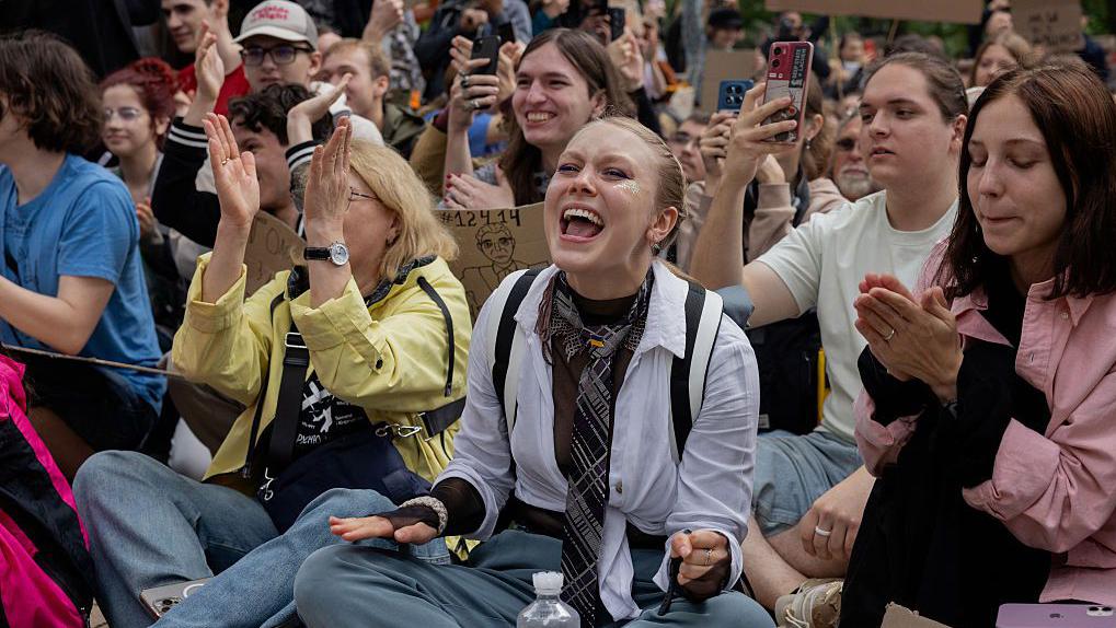 Ukrainians Protest to Protect Anti-Corruption Agencies as Zelensky Faces Reform Backlash and EU Pressure