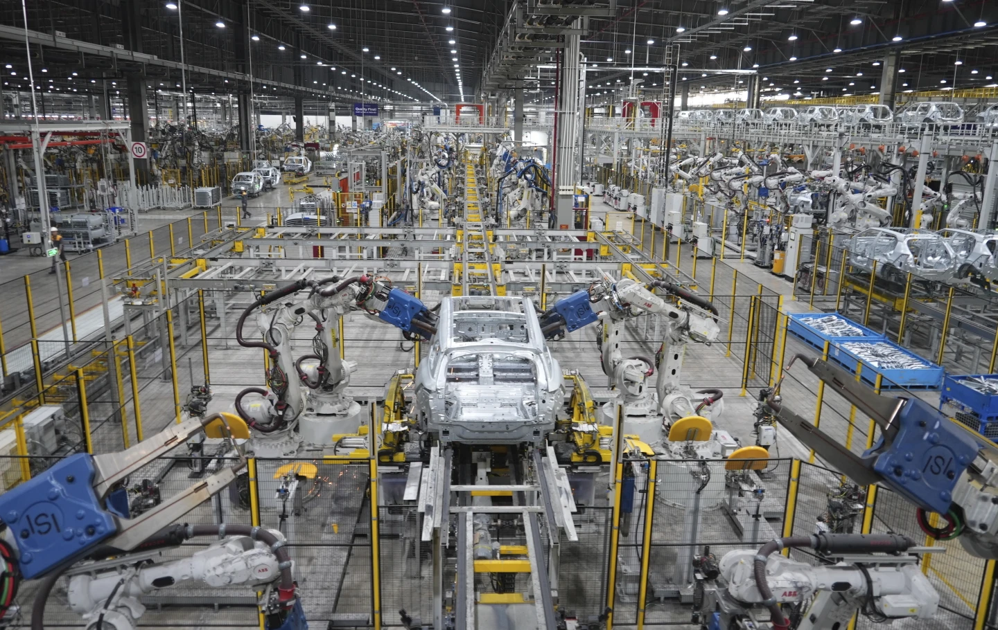 Vietnam Launches Bold Economic Overhaul to Become High-Income Powerhouse by 2045
